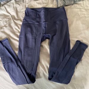 Lululemon leggings with netting on sides and ankle